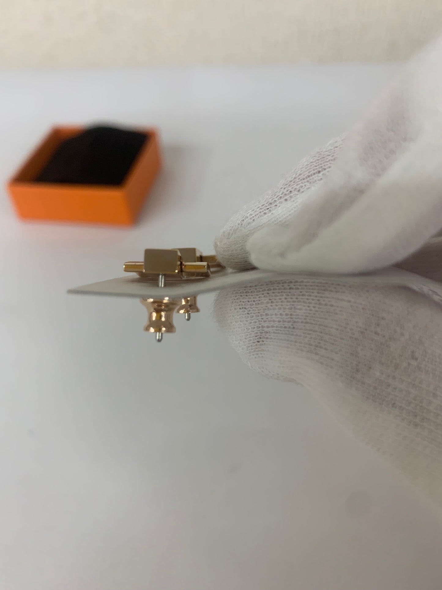 Hermes Gold Earrings A-17285