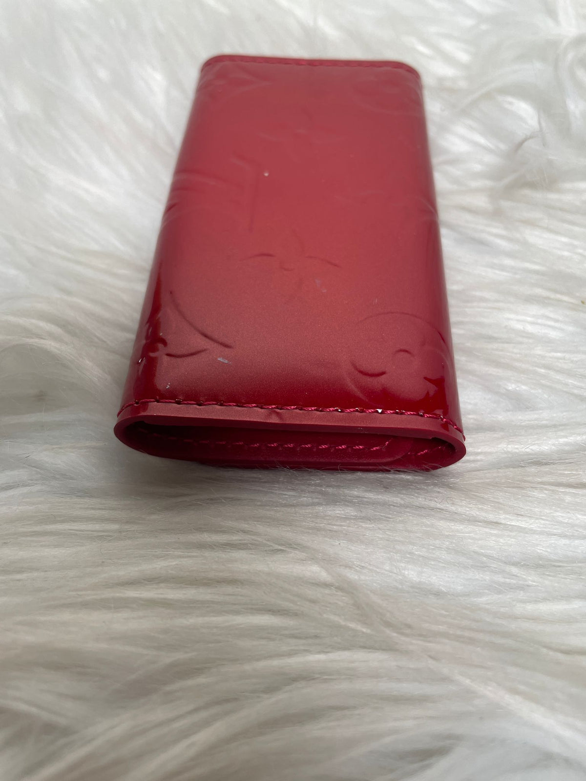 Louis Vuitton Red Small goods A-15386