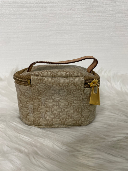 Celine A-14054