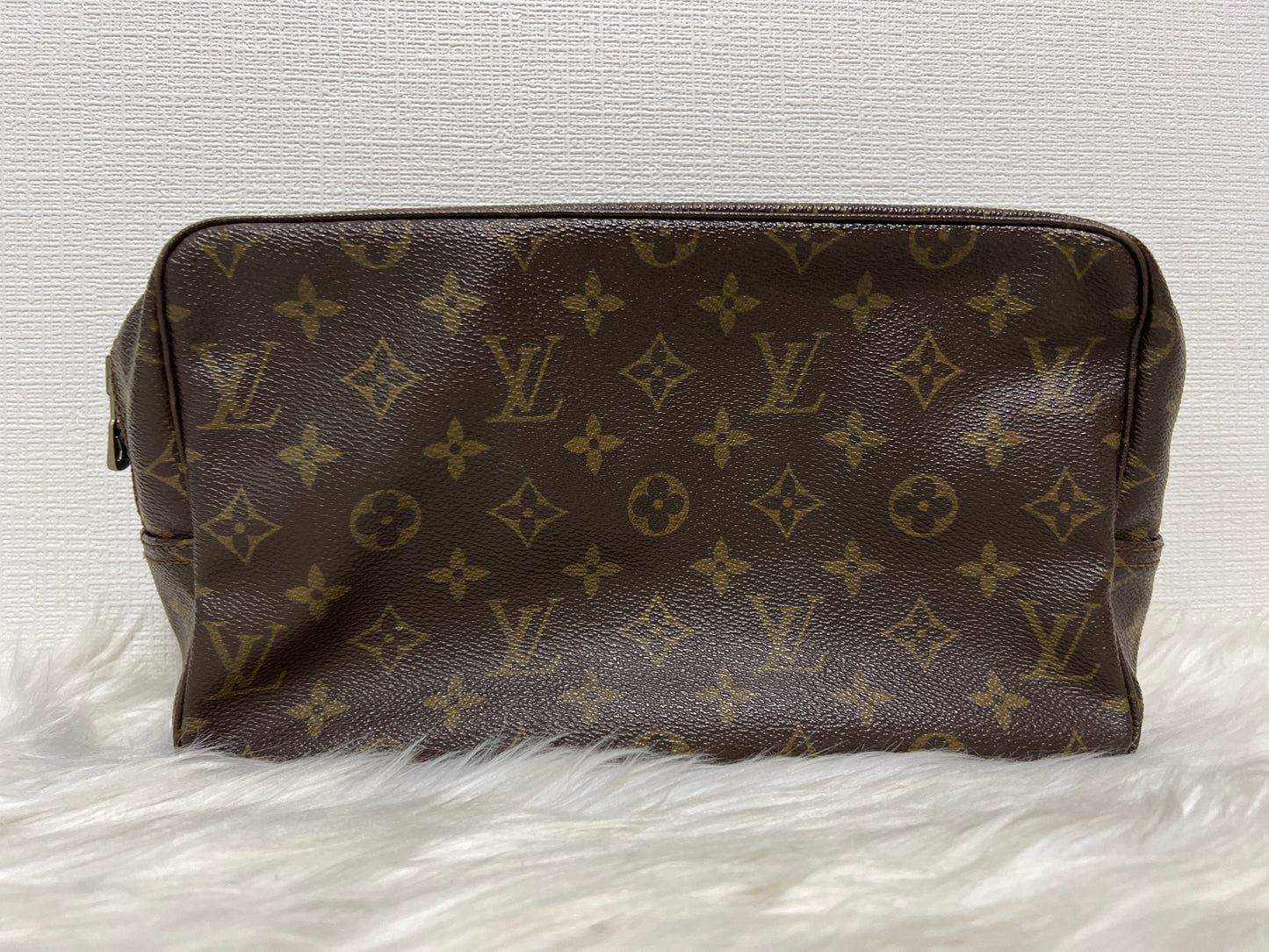 Louis Vuitton Brown A-14387
