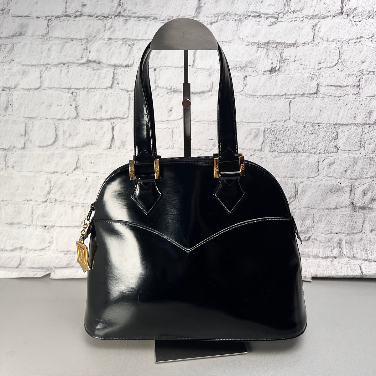 Saint Laurent Black Handle Bags A-14431