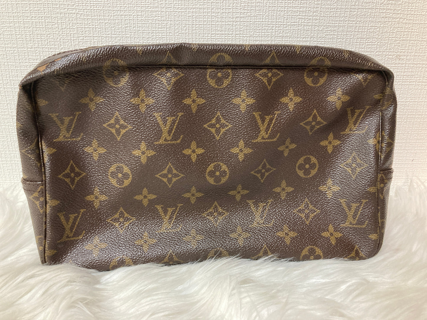 Louis Vuitton Brown Pouches A-14602