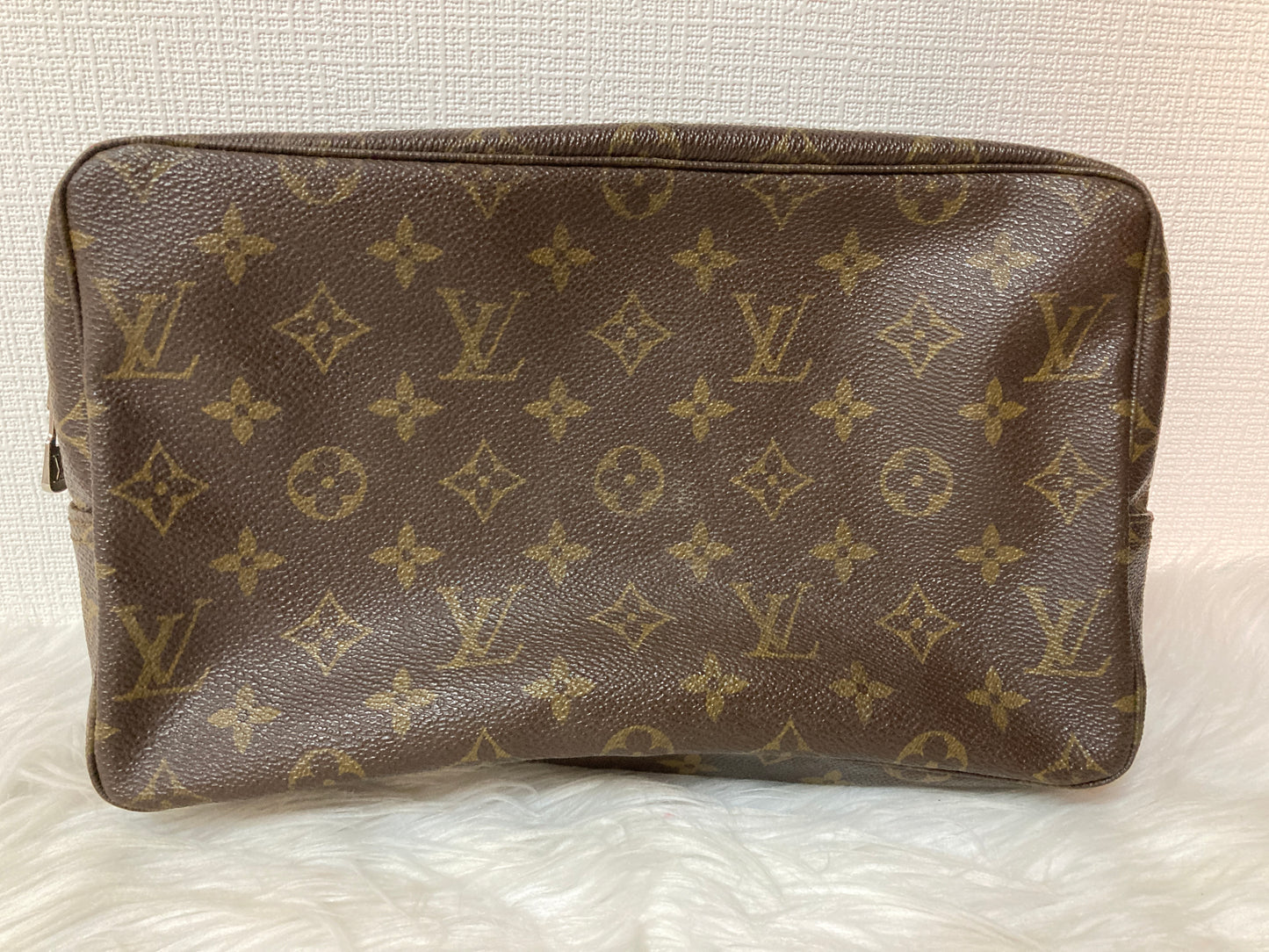 Louis Vuitton Pouches A-14724