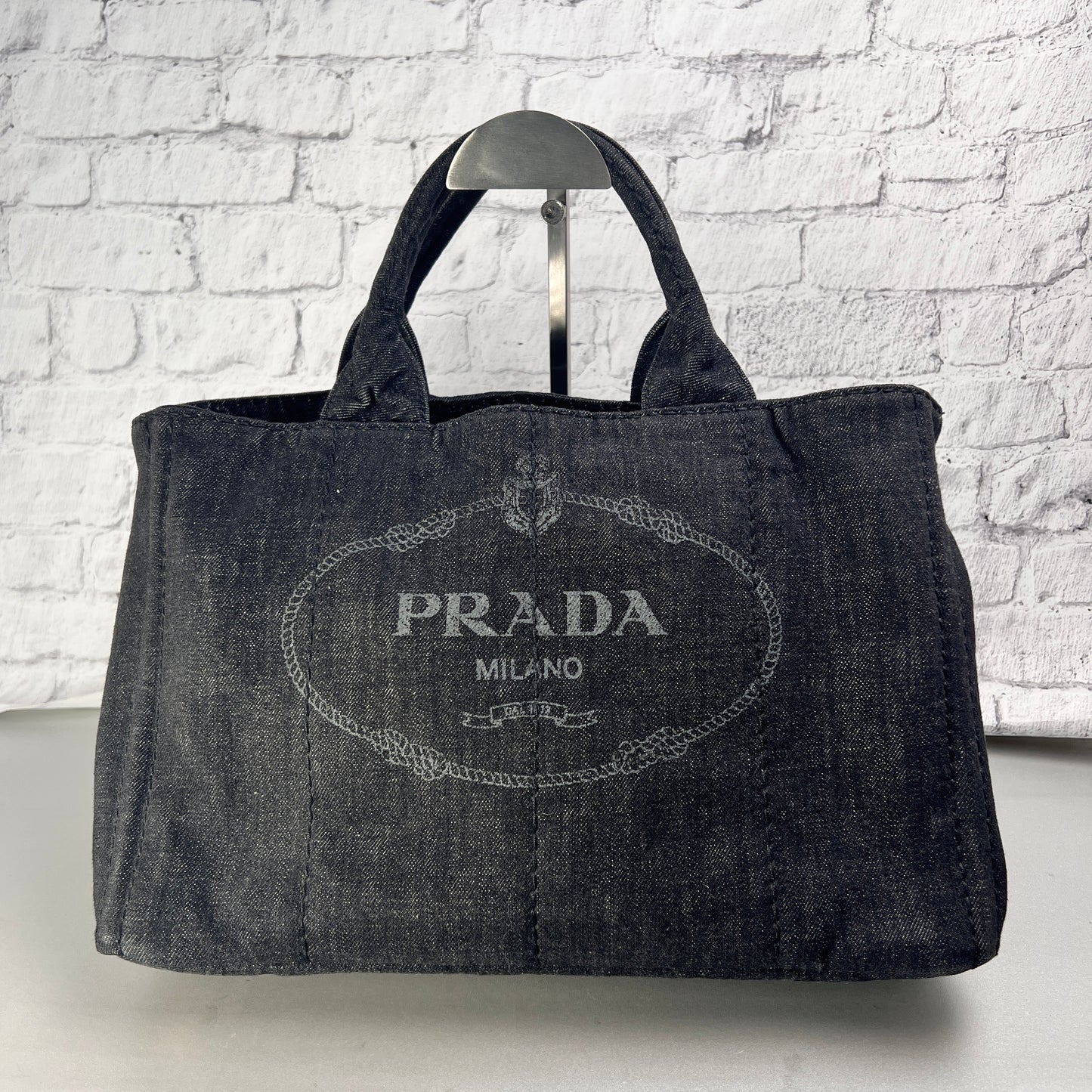 Prada Tote Bags A-14791