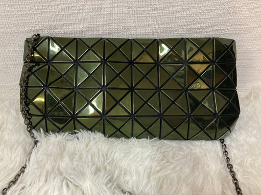 Issey Miyake Shoulder Bags A-14852