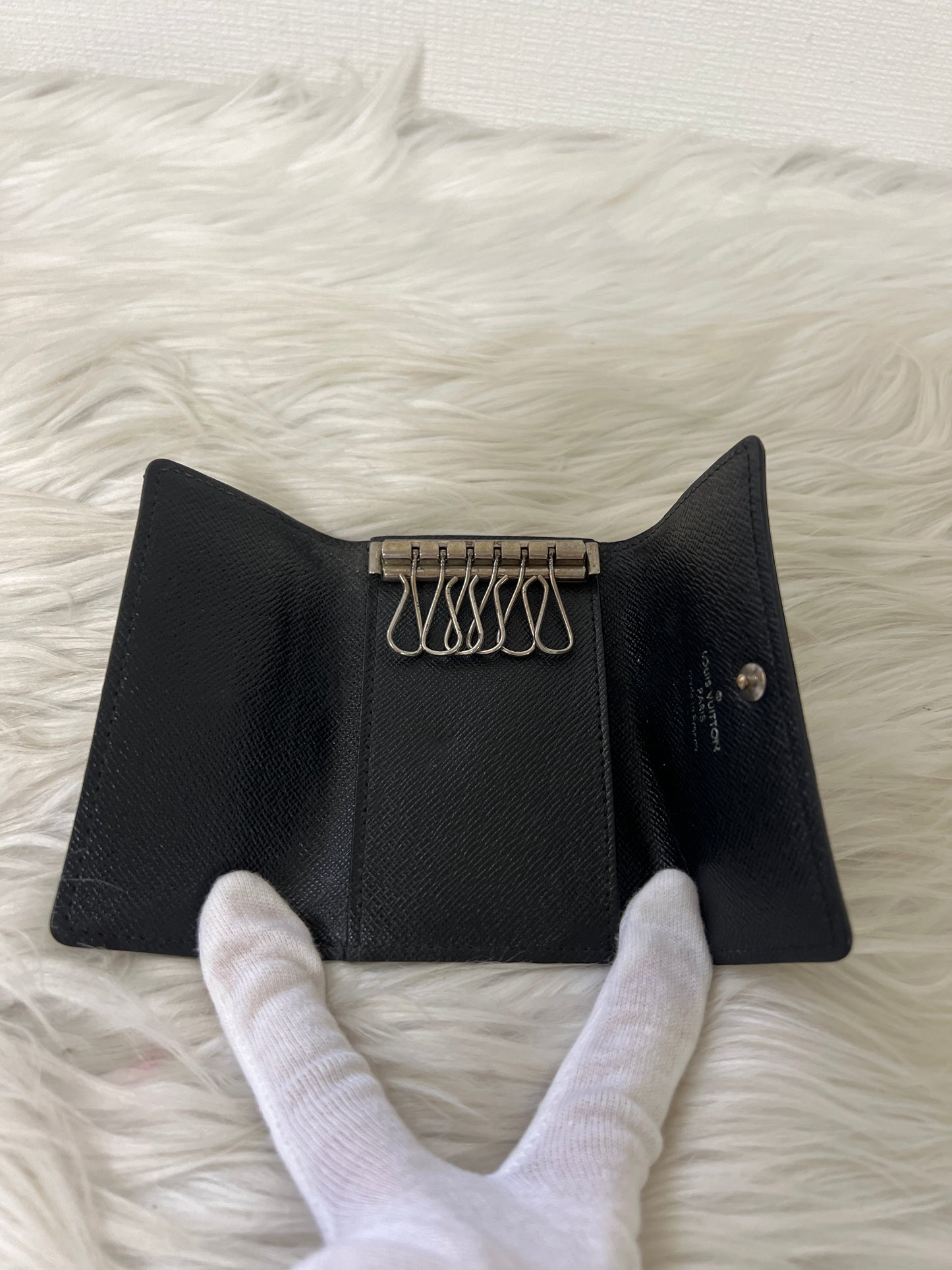 Louis Vuitton Gray Small goods A-15263