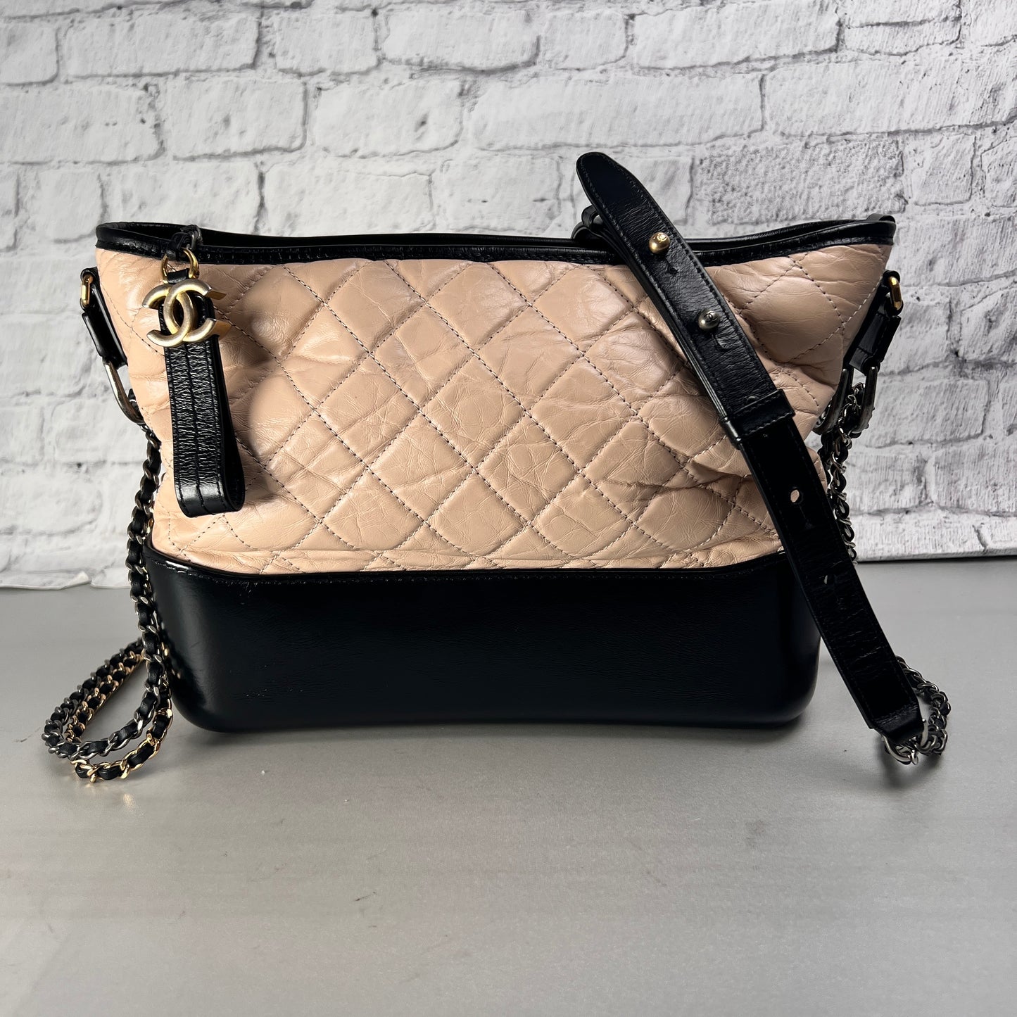 Chanel Beige Handle Bags A-15301