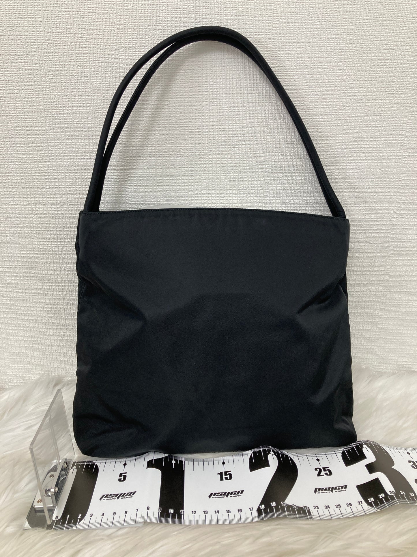 Prada Black Tote Bags A-15345