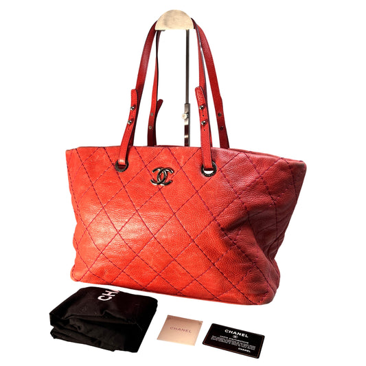 Chanel Red Tote Bags A-15383