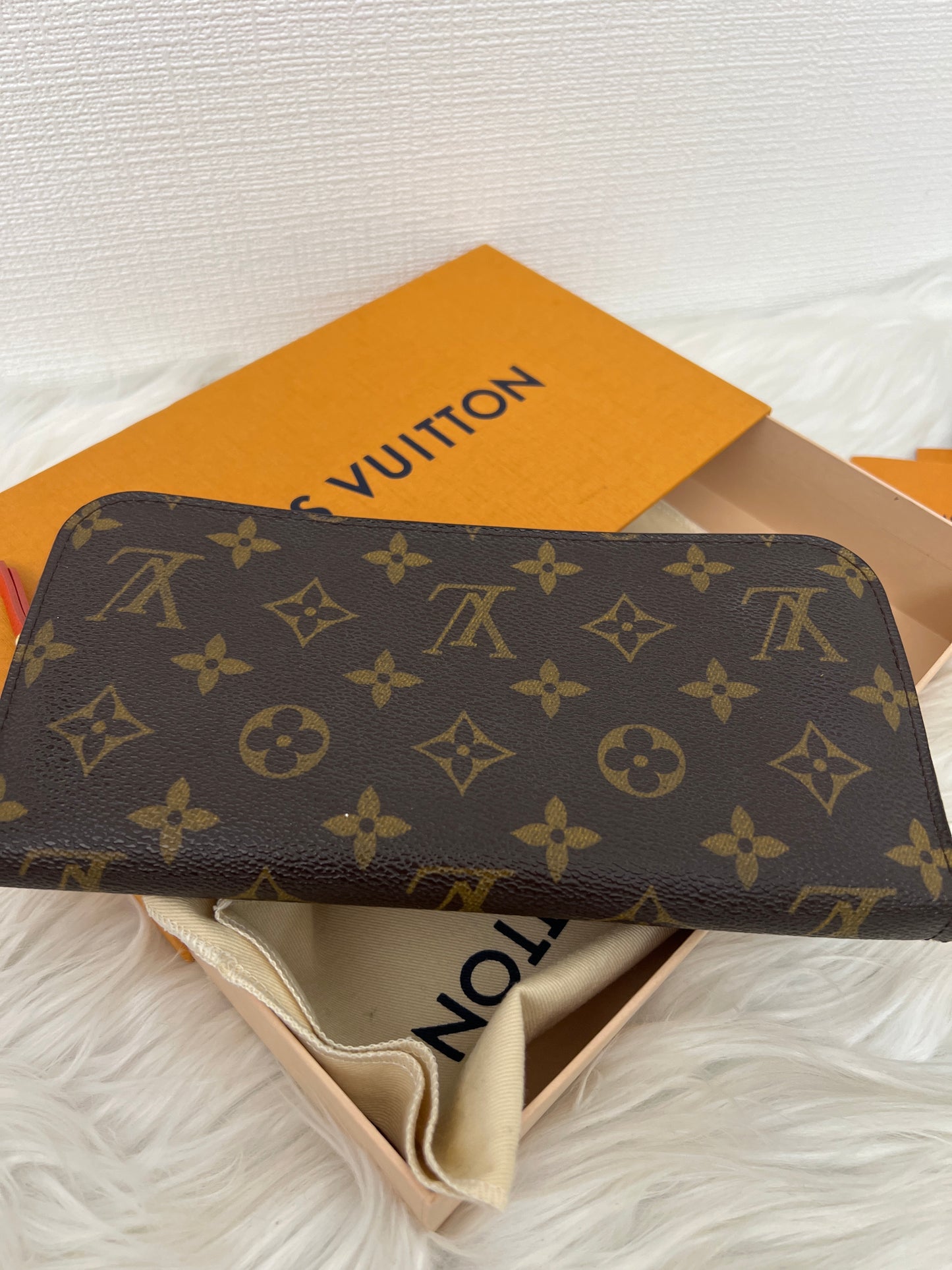 Louis Vuitton Multicolor Wallets A-15410