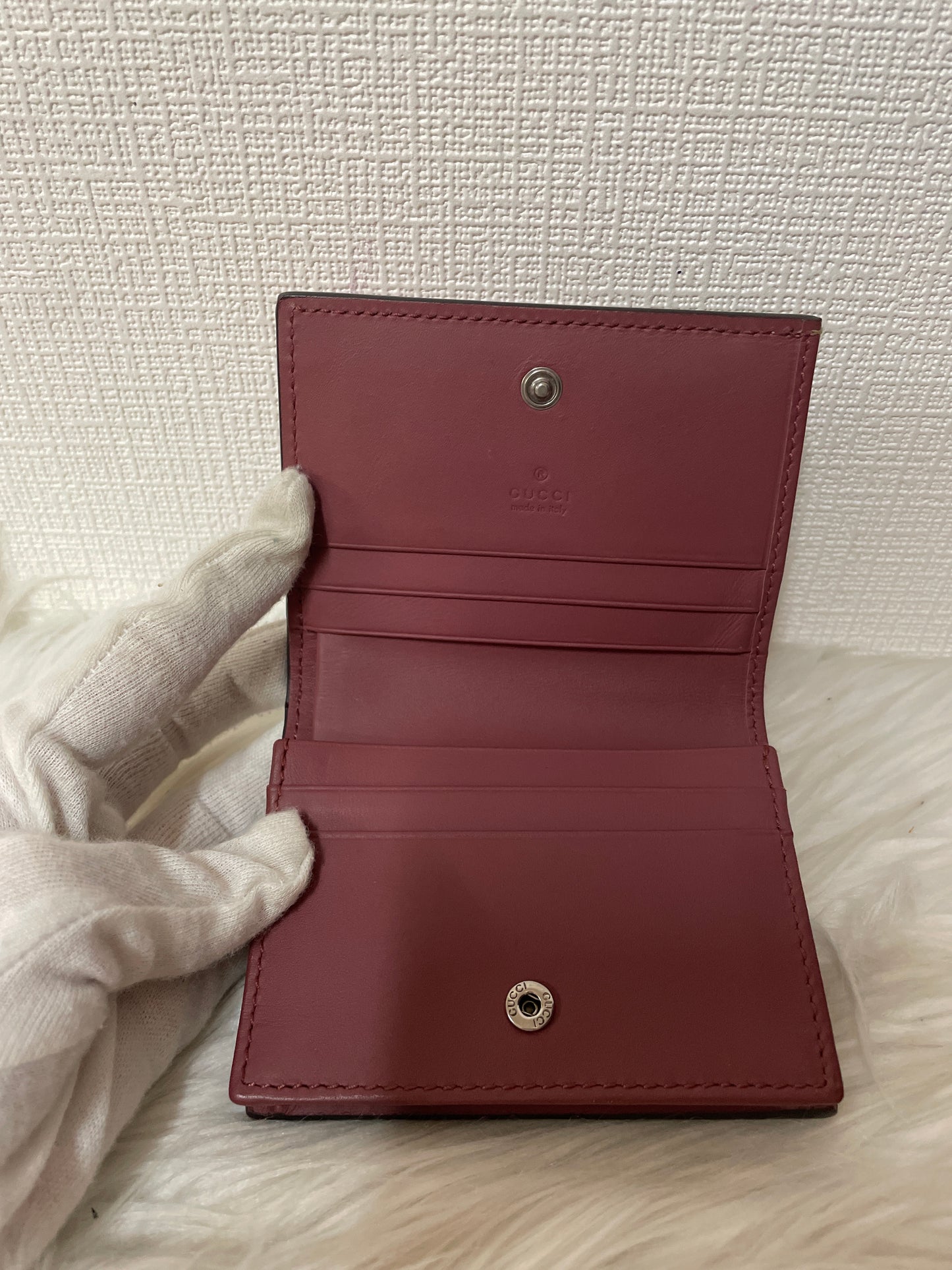 Gucci Gold Wallets A-15559