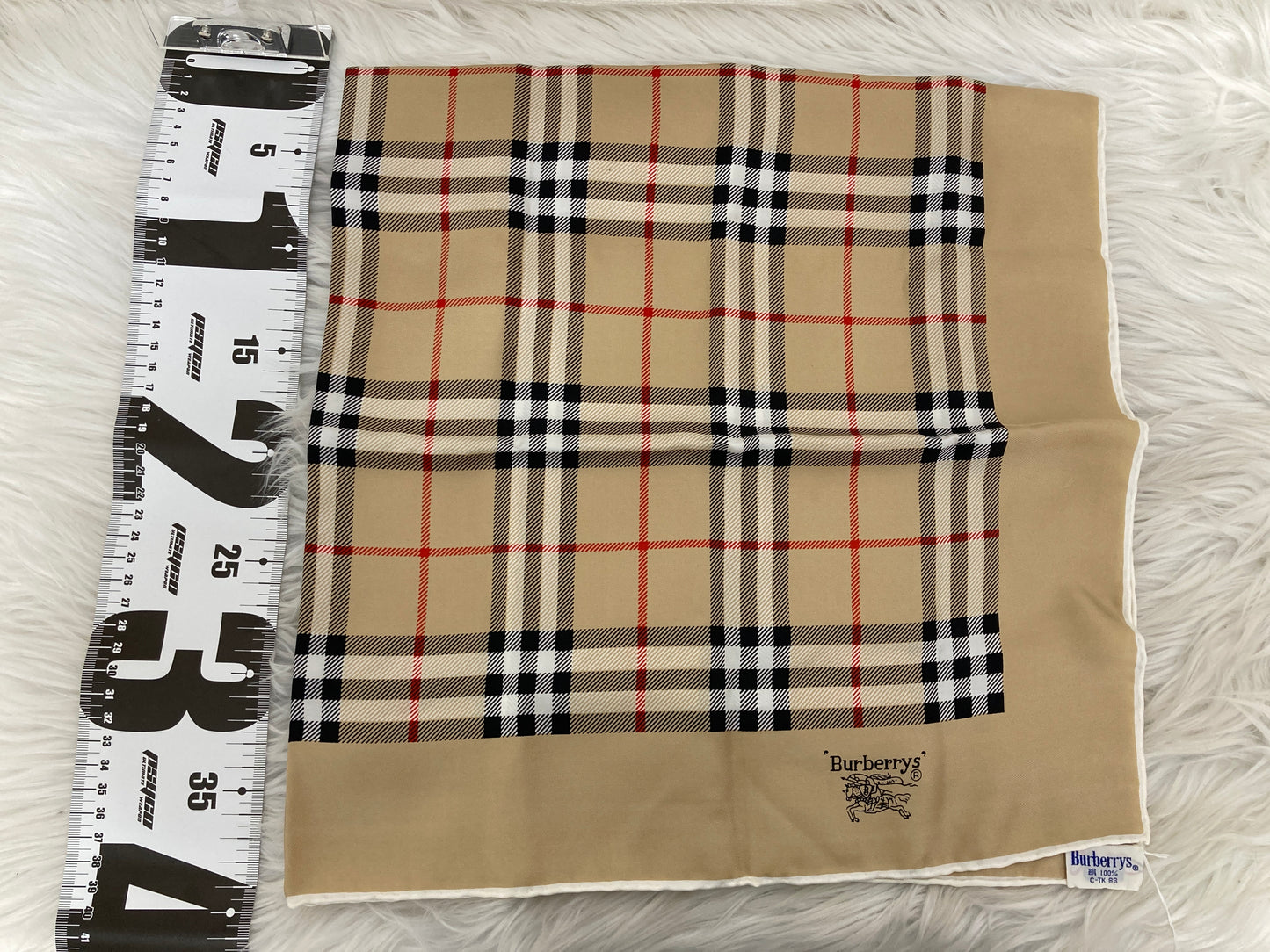 Burberry Beige Scarves A-15648