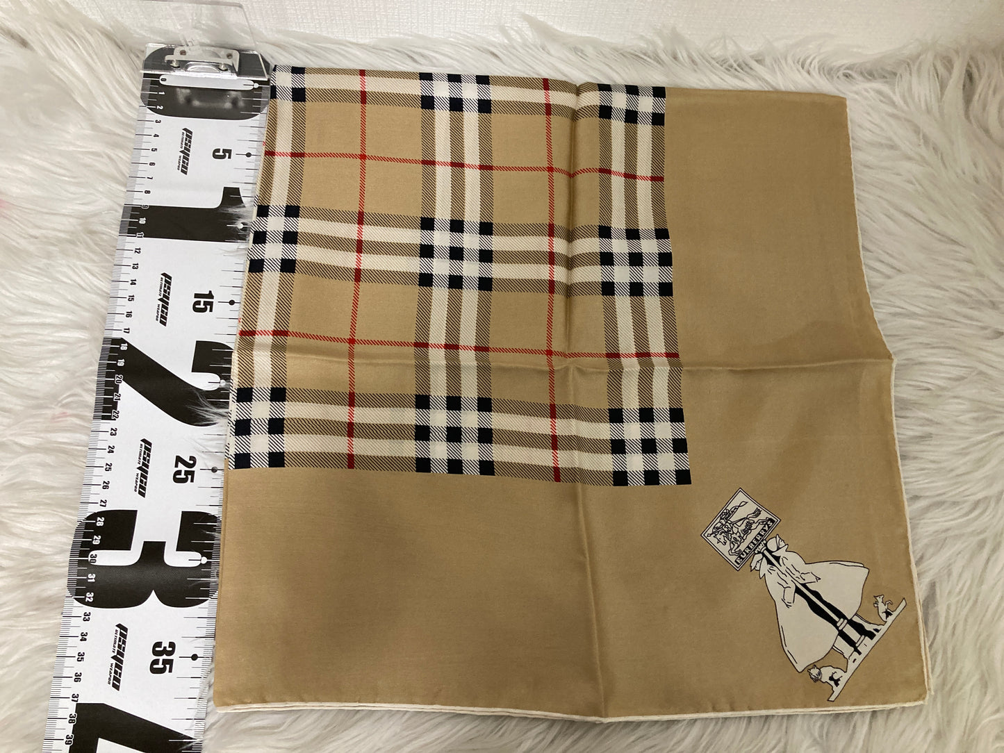 Burberry Beige Scarves A-15695