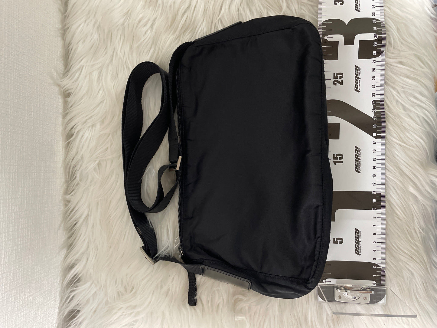 Prada Black Handle Bags A-15707