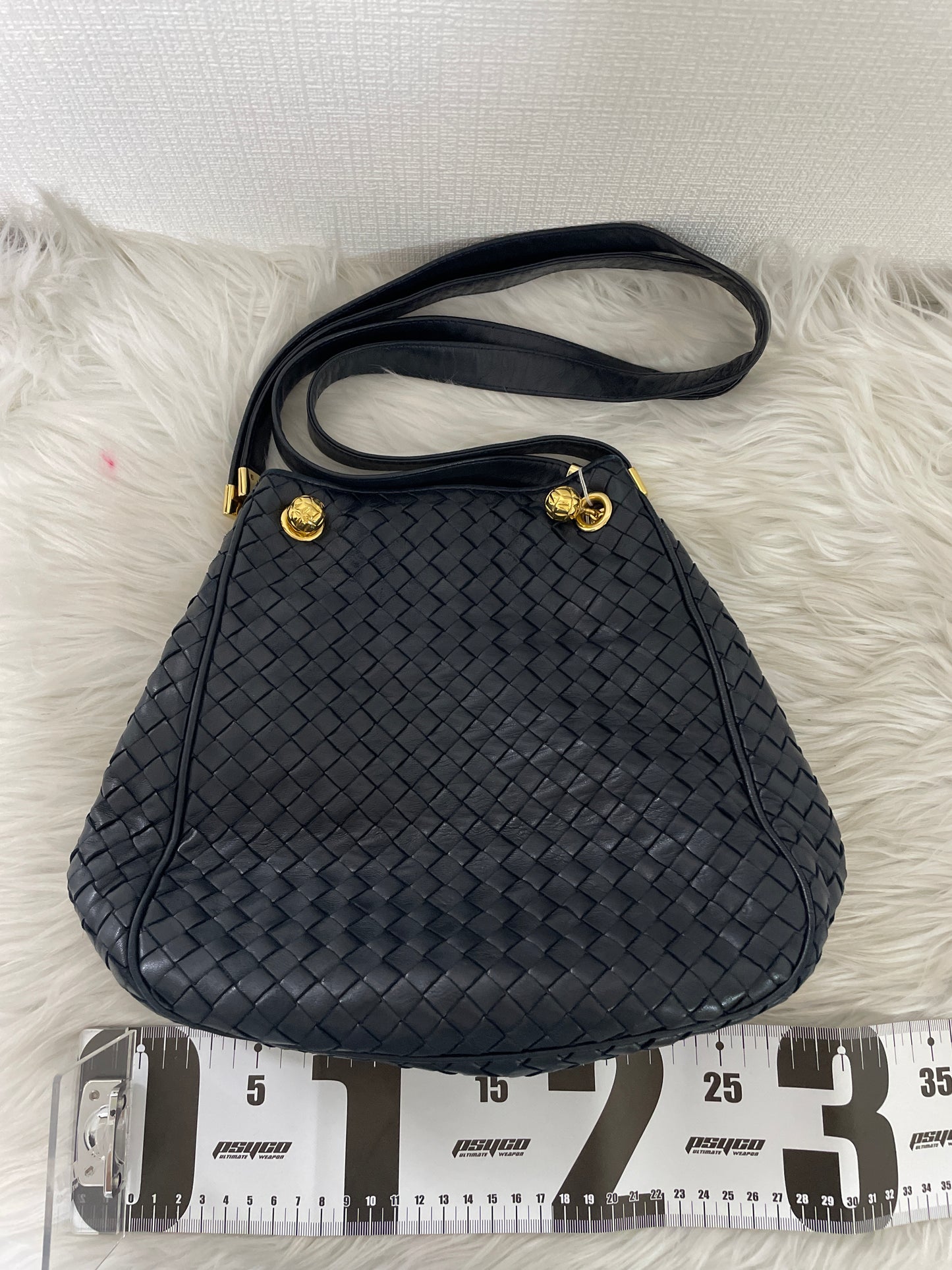 Bottega Veneta Black Shoulder Bags A-15728