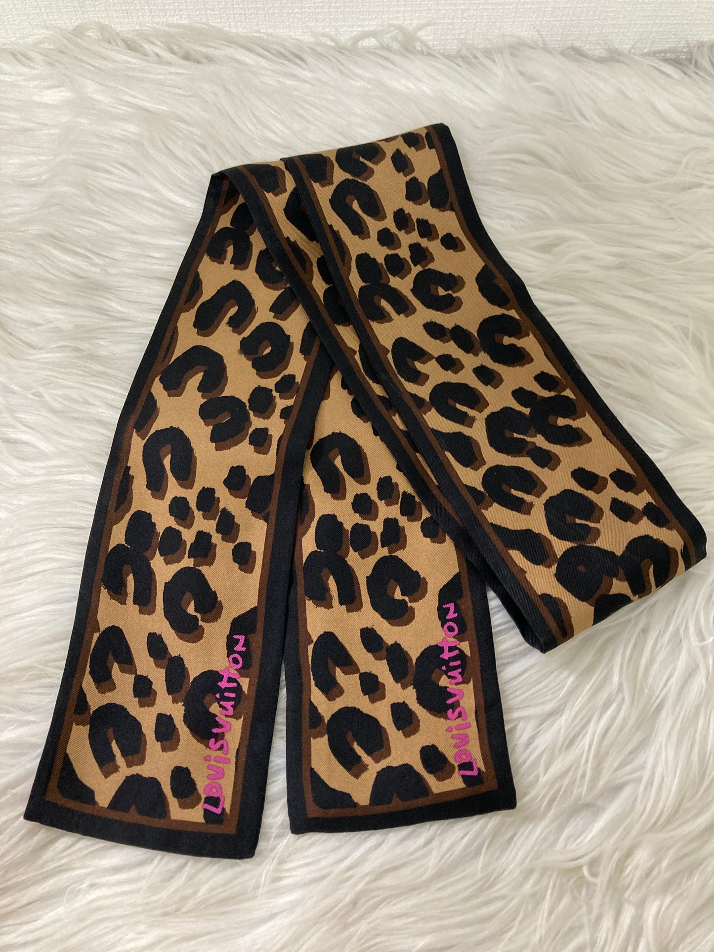 Louis Vuitton Brown Scarves A-15759