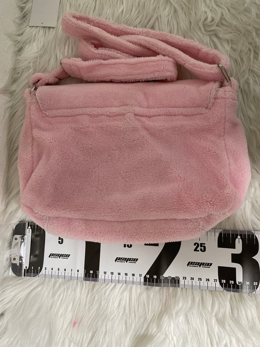 Chanel Pink Shoulder Bags A-15780