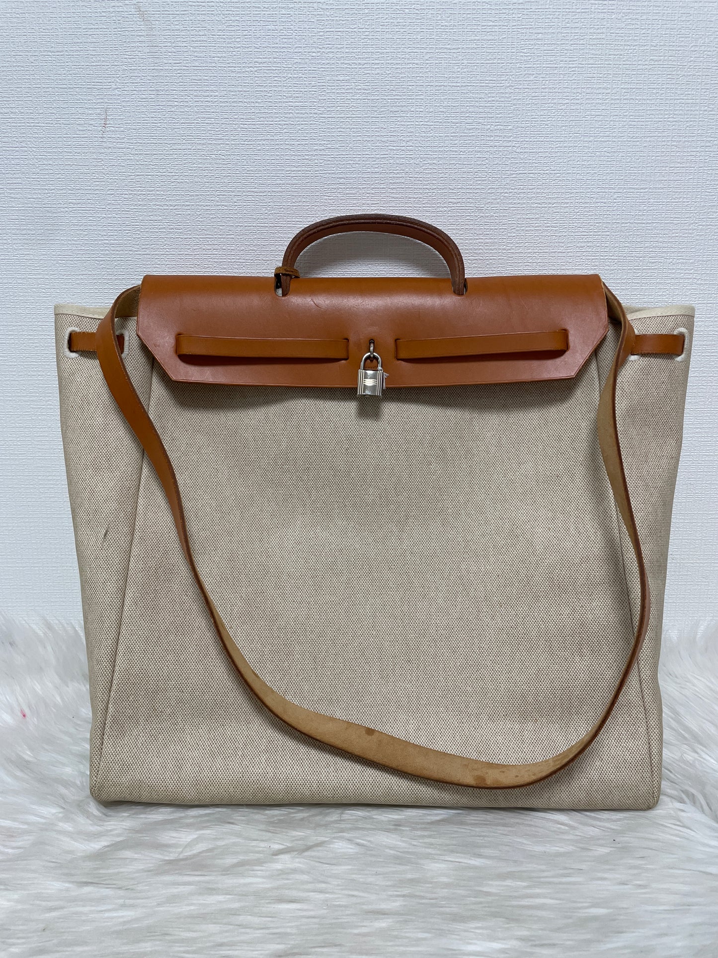 Hermes Beige Shoulder Bags A-15788