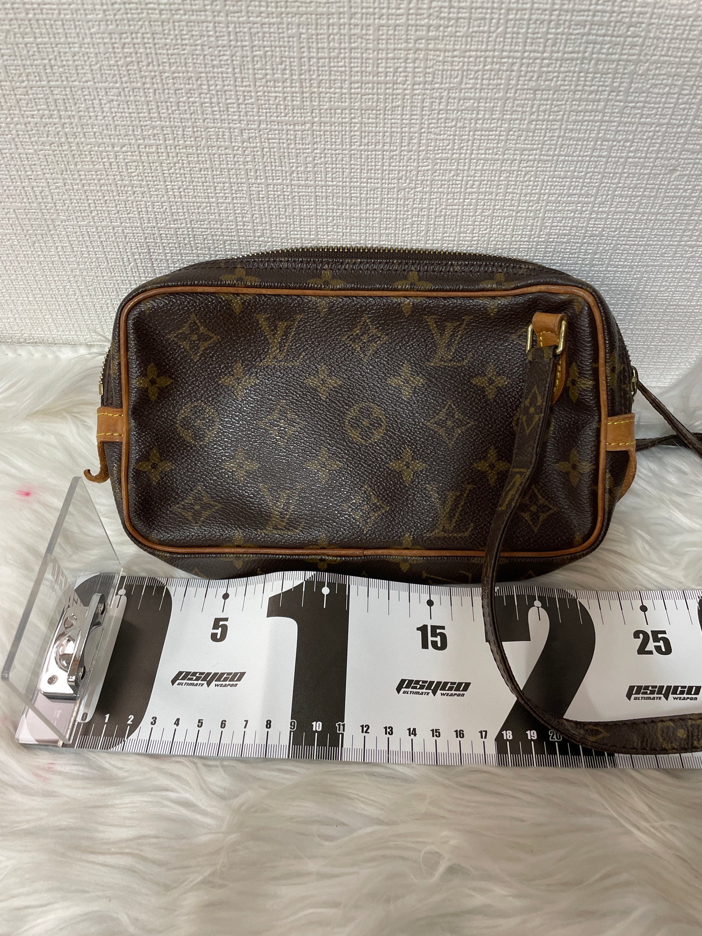 Louis Vuitton Brown Shoulder Bags A-15858