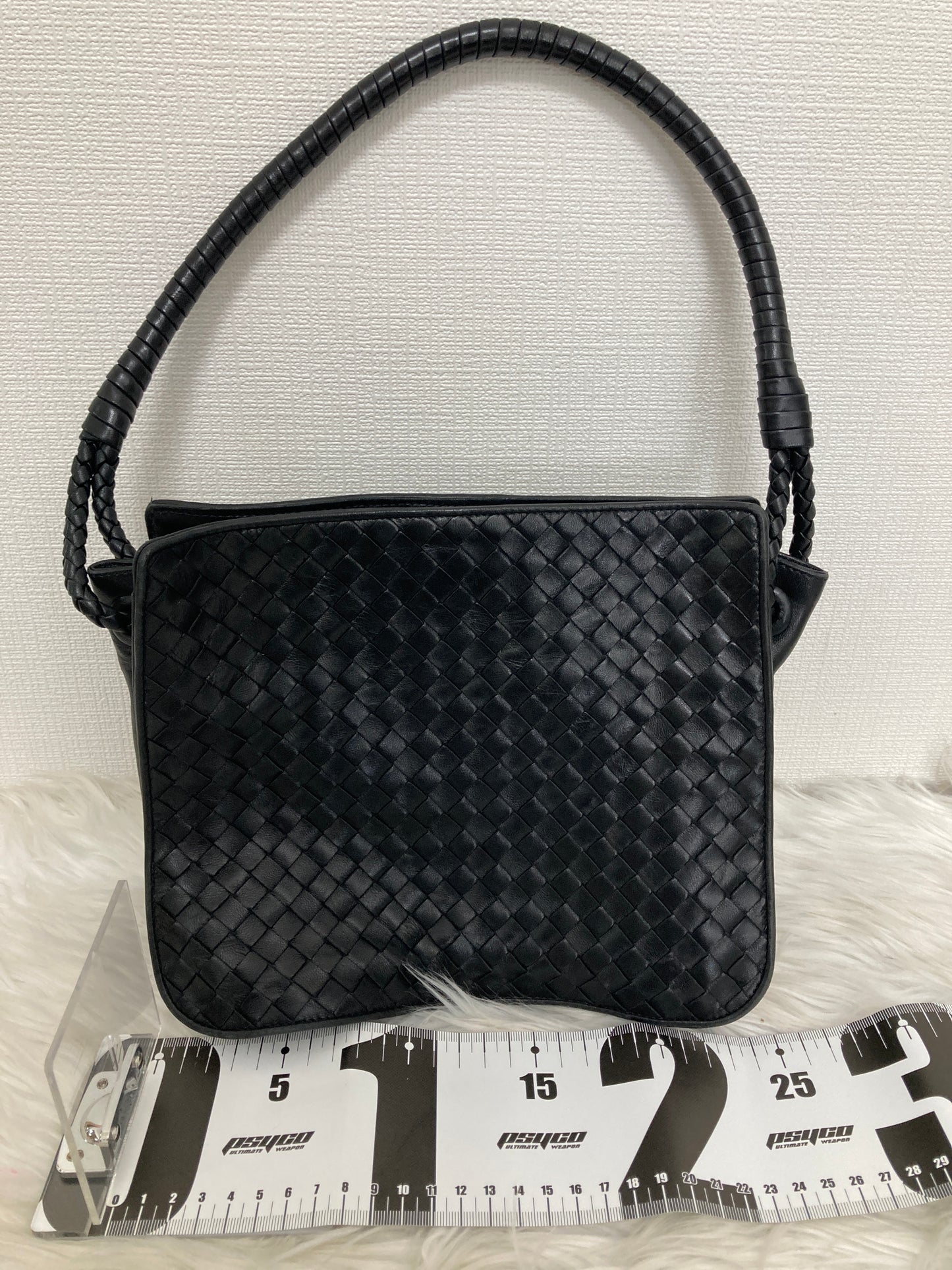 Bottega Veneta Black Shoulder Bags A-15908