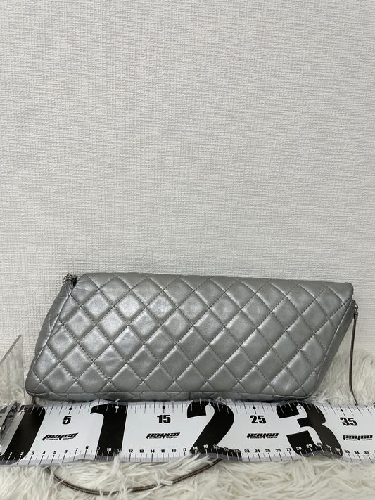 Chanel Silver Shoulder Bags A-15926