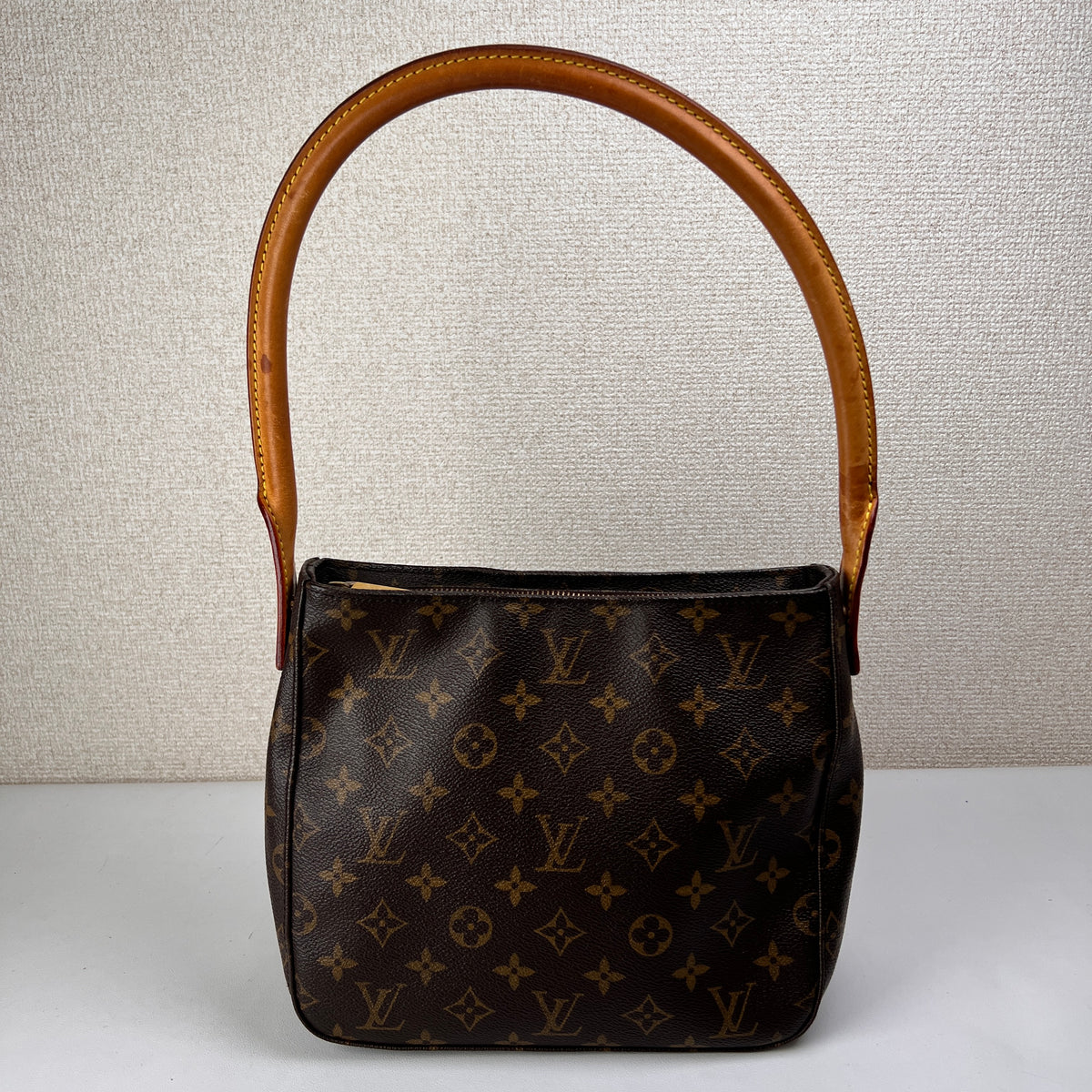 Louis Vuitton Brown Shoulder Bags A-15951