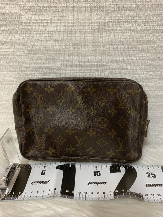 Louis Vuitton Brown A-15956