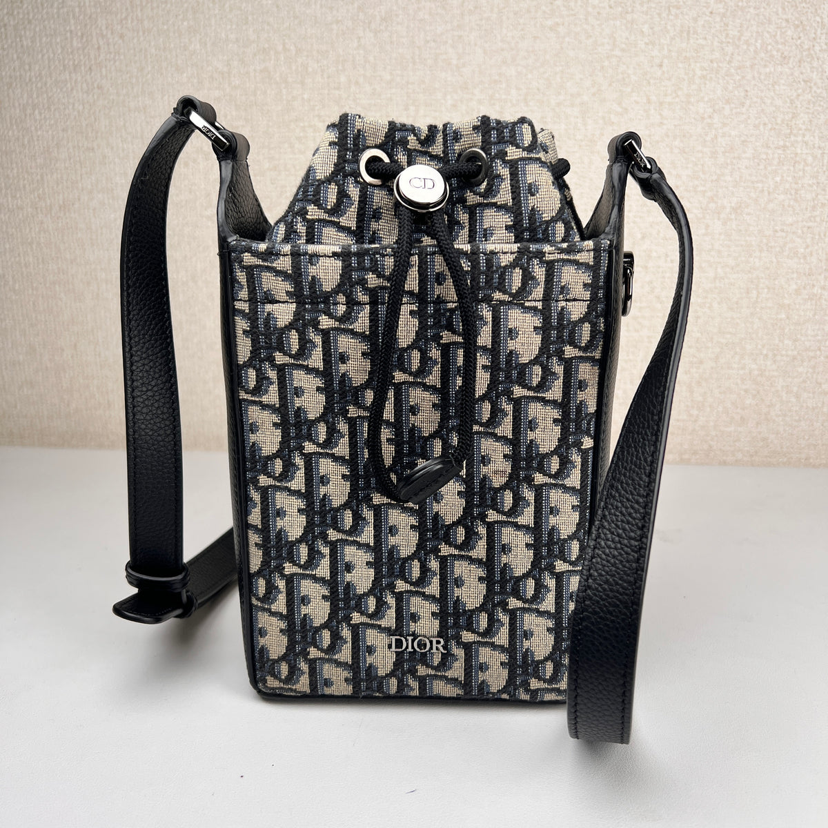 Dior Navy Shoulder Bags A-16000