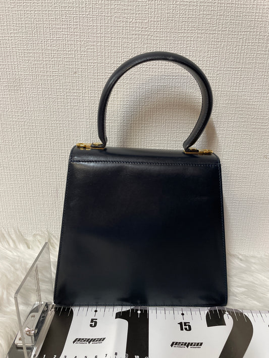 Ferragamo Black Handle Bags A-16078