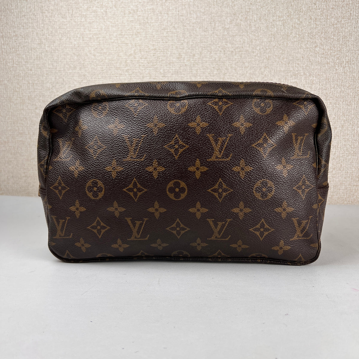 Louis Vuitton Brown Wallets A-16101