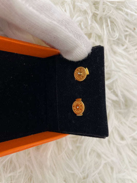 Hermes White Earrings A-16117