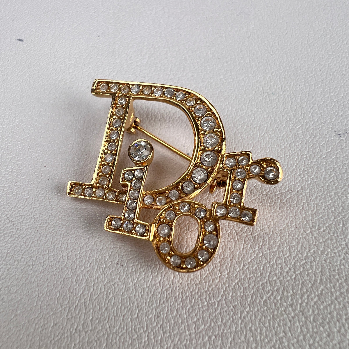 Dior Gold Brooches A-16129