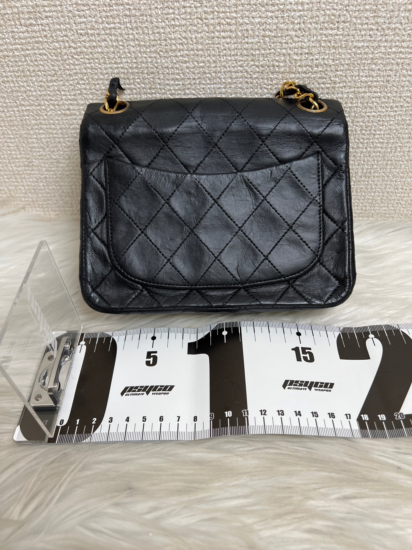 Chanel Black Shoulder Bags A-16247