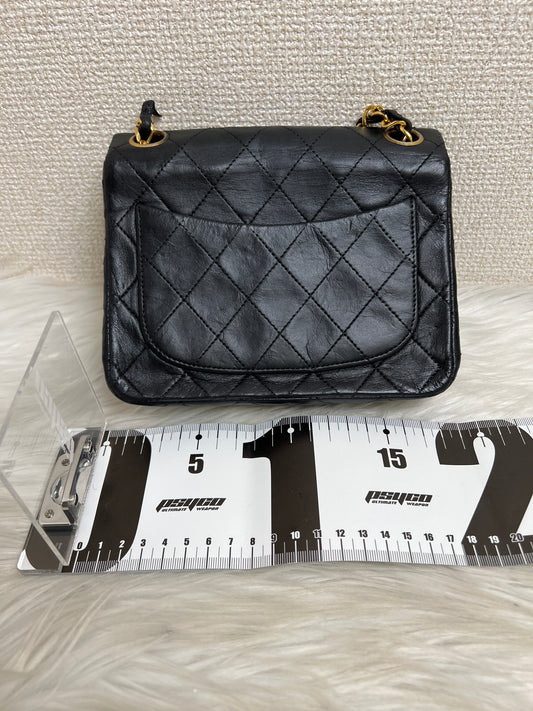 Chanel Black Shoulder Bags A-16247
