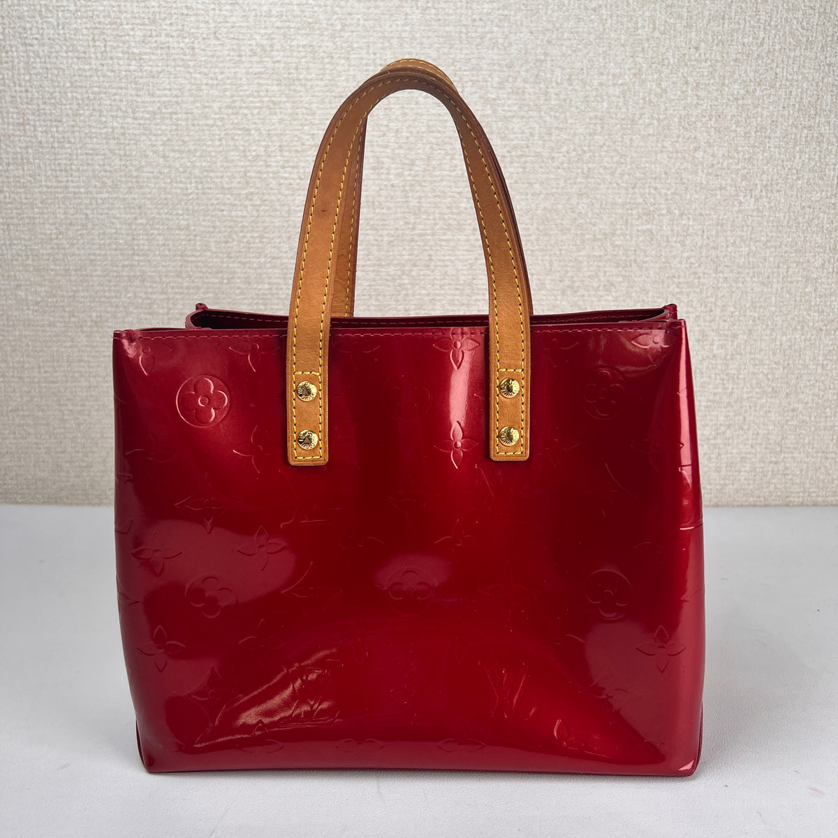 Louis Vuitton Red Shoulder Bags A-16293