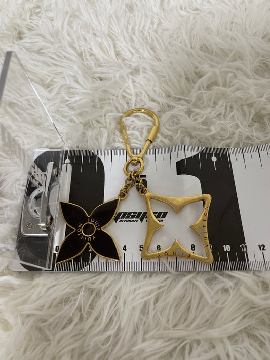 Louis Vuitton Gold Small goods A-16307