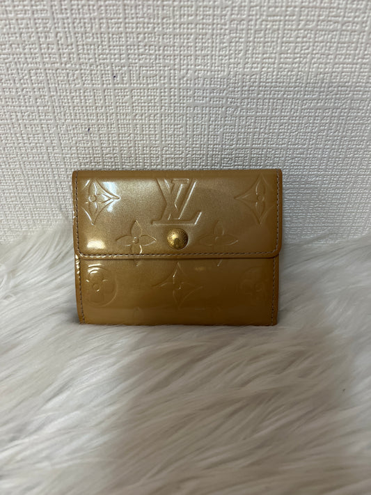 Louis Vuitton Beige Wallets A-16363