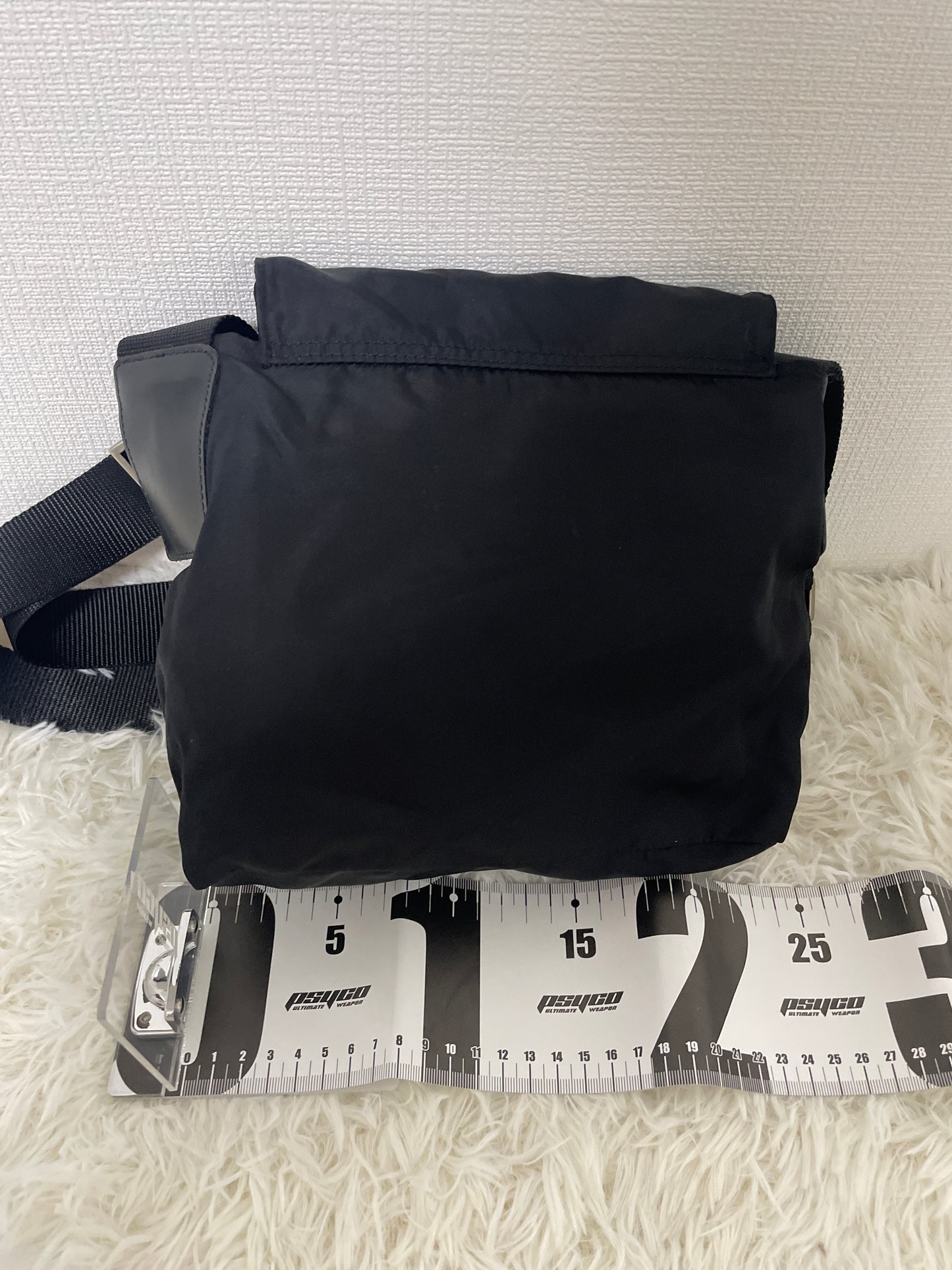 Prada Black Shoulder Bags A-16368