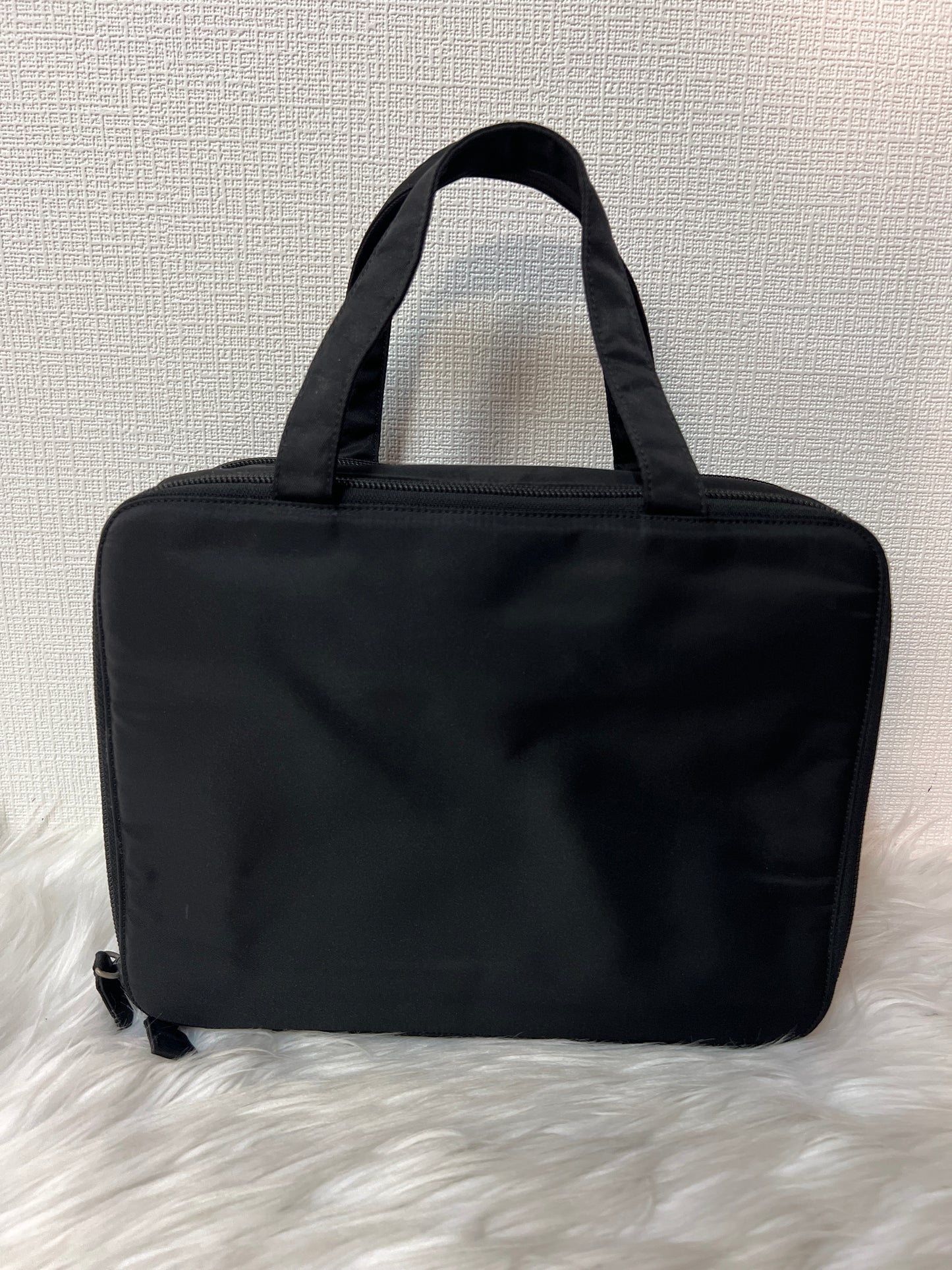 Prada Black Handle Bags A-16372