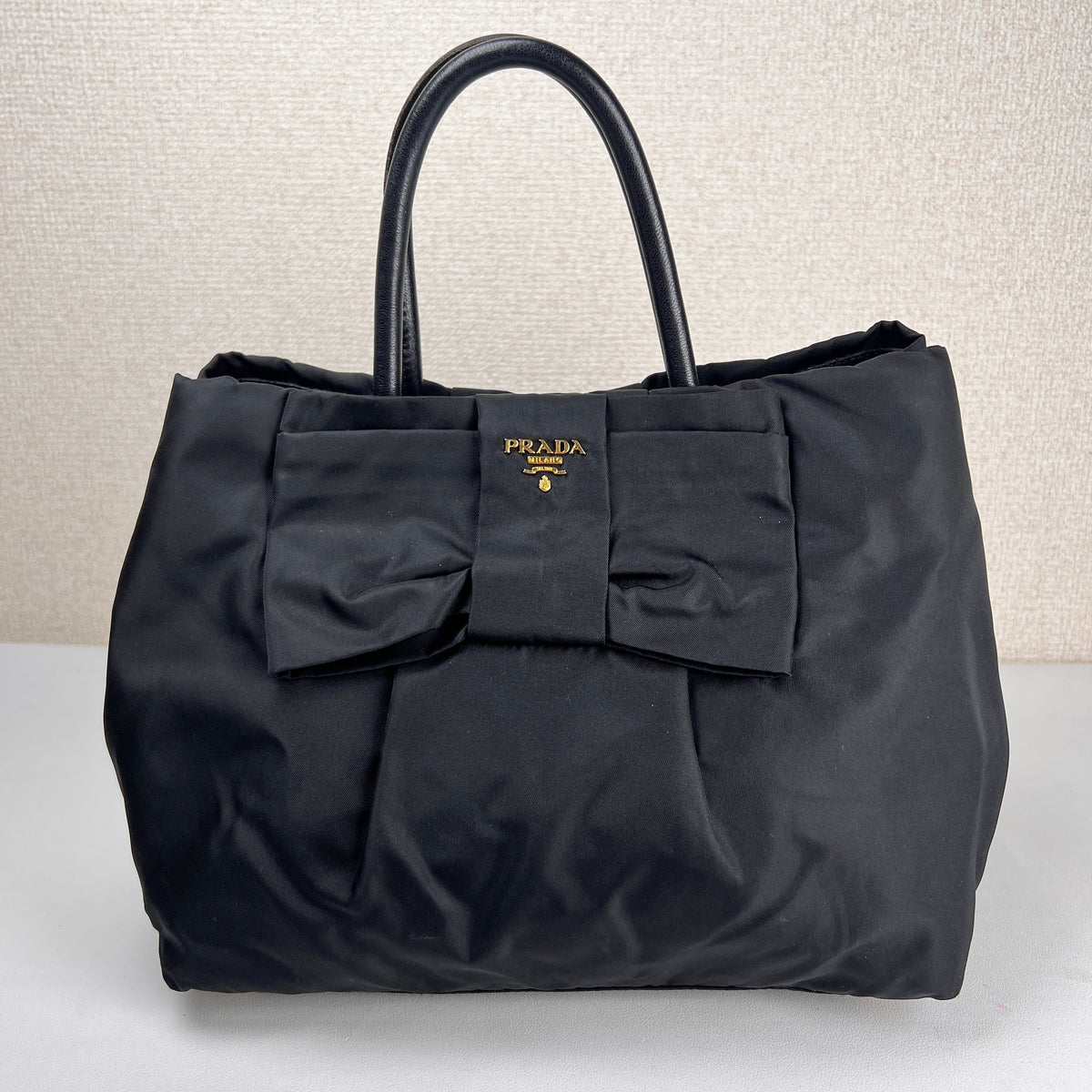Prada Black Handle Bags A-16373