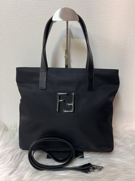 Fendi Black Shoulder Bags A-16377