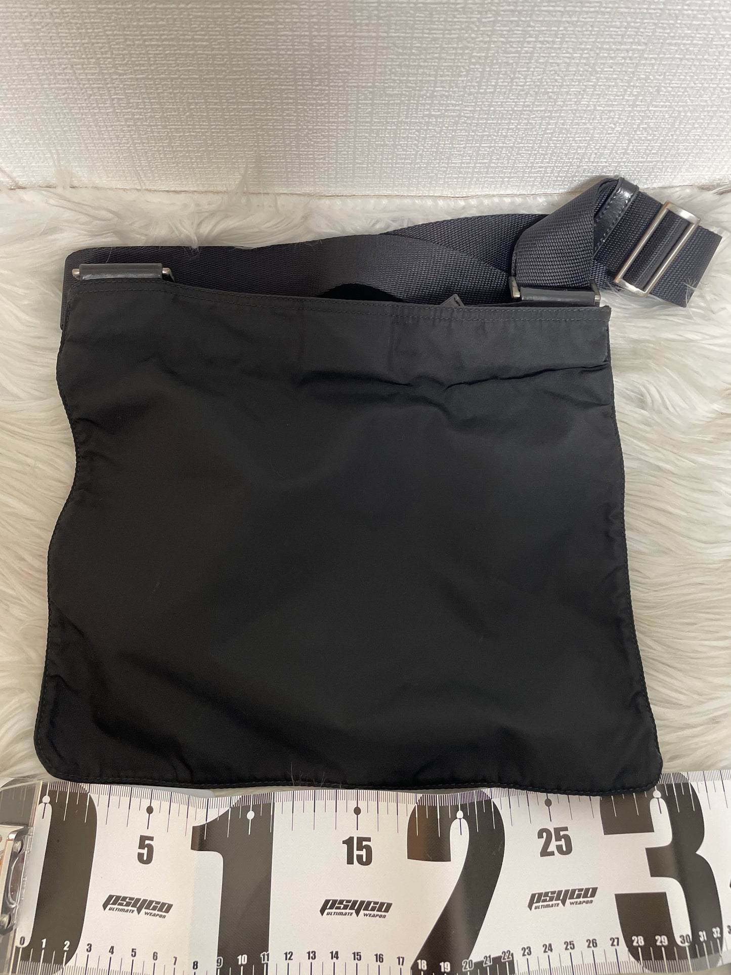 Prada Black Shoulder Bags A-16529