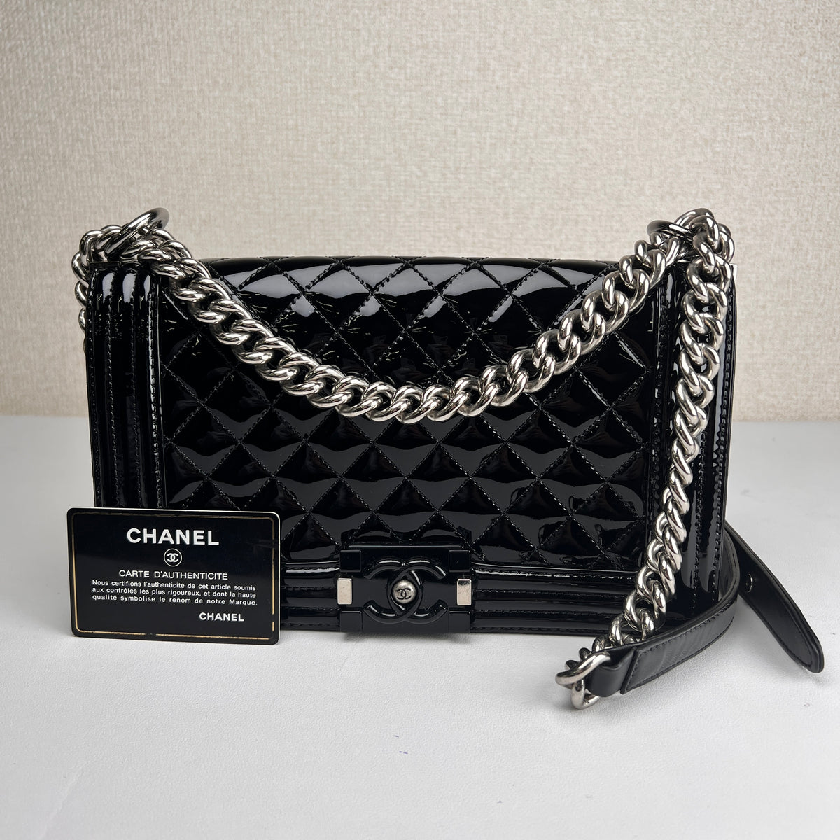 Chanel Black Shoulder Bags A-16580