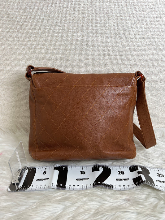 Chanel Brown Shoulder Bags A-16662