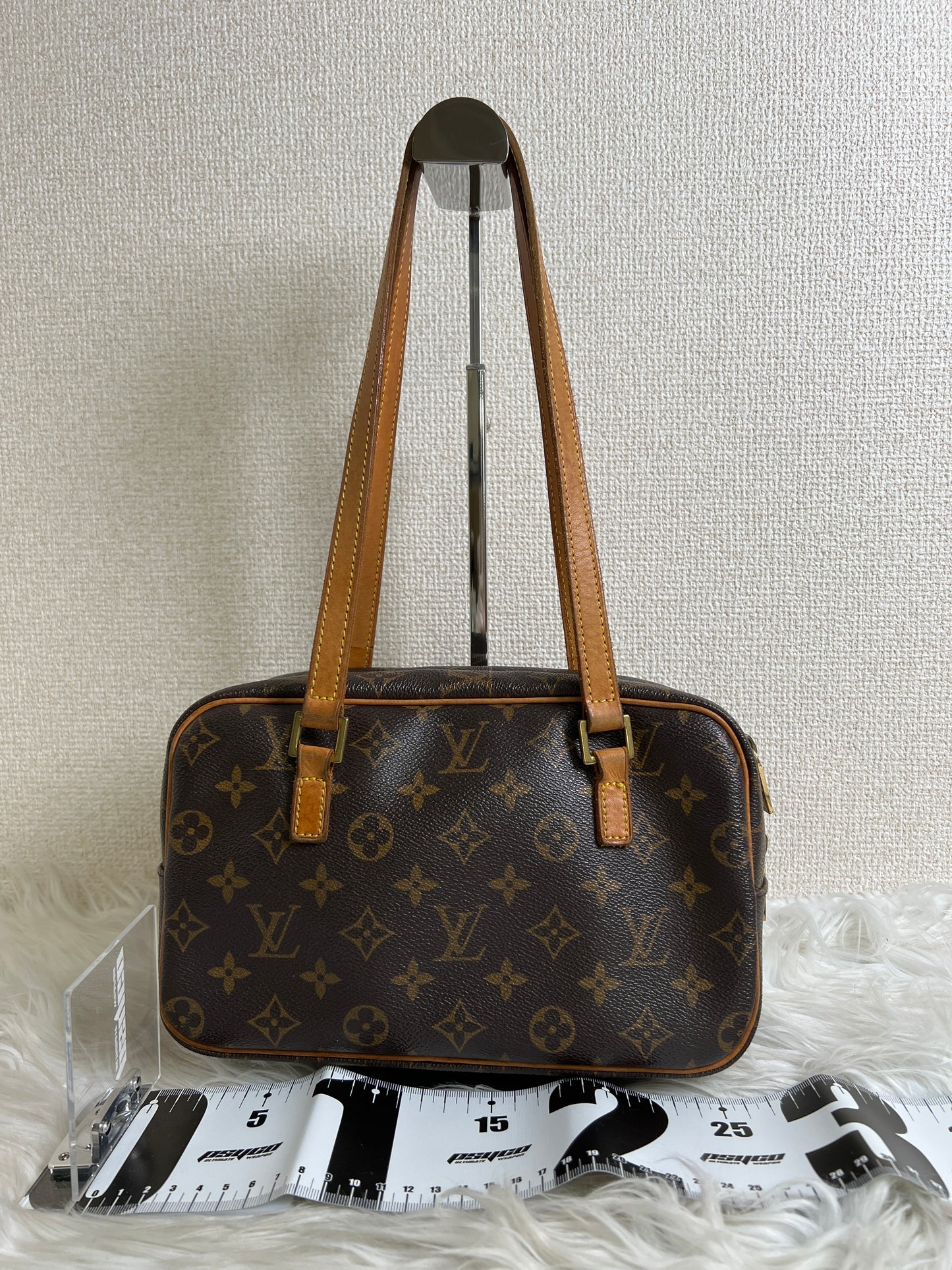Louis Vuitton Brown Handle Bags A-16729