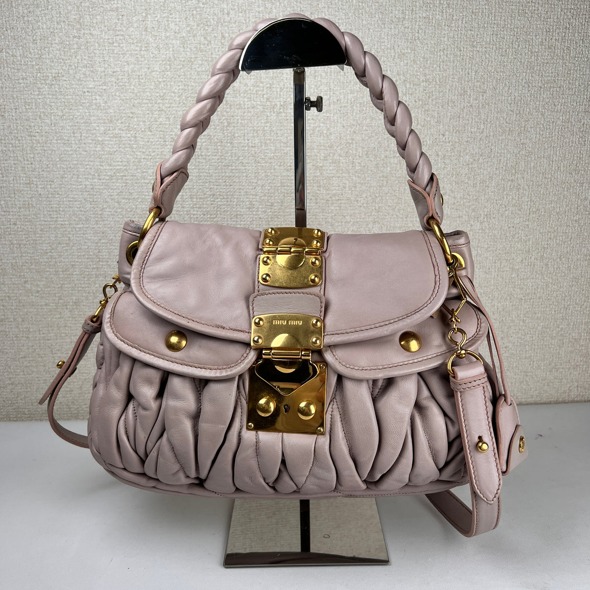 Miu Miu Pink Handle Bags A-16786
