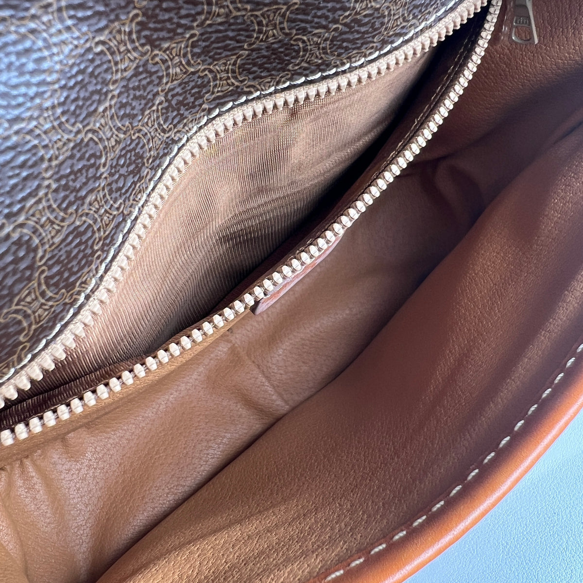 Celine Brown Shoulder Bags A-16800