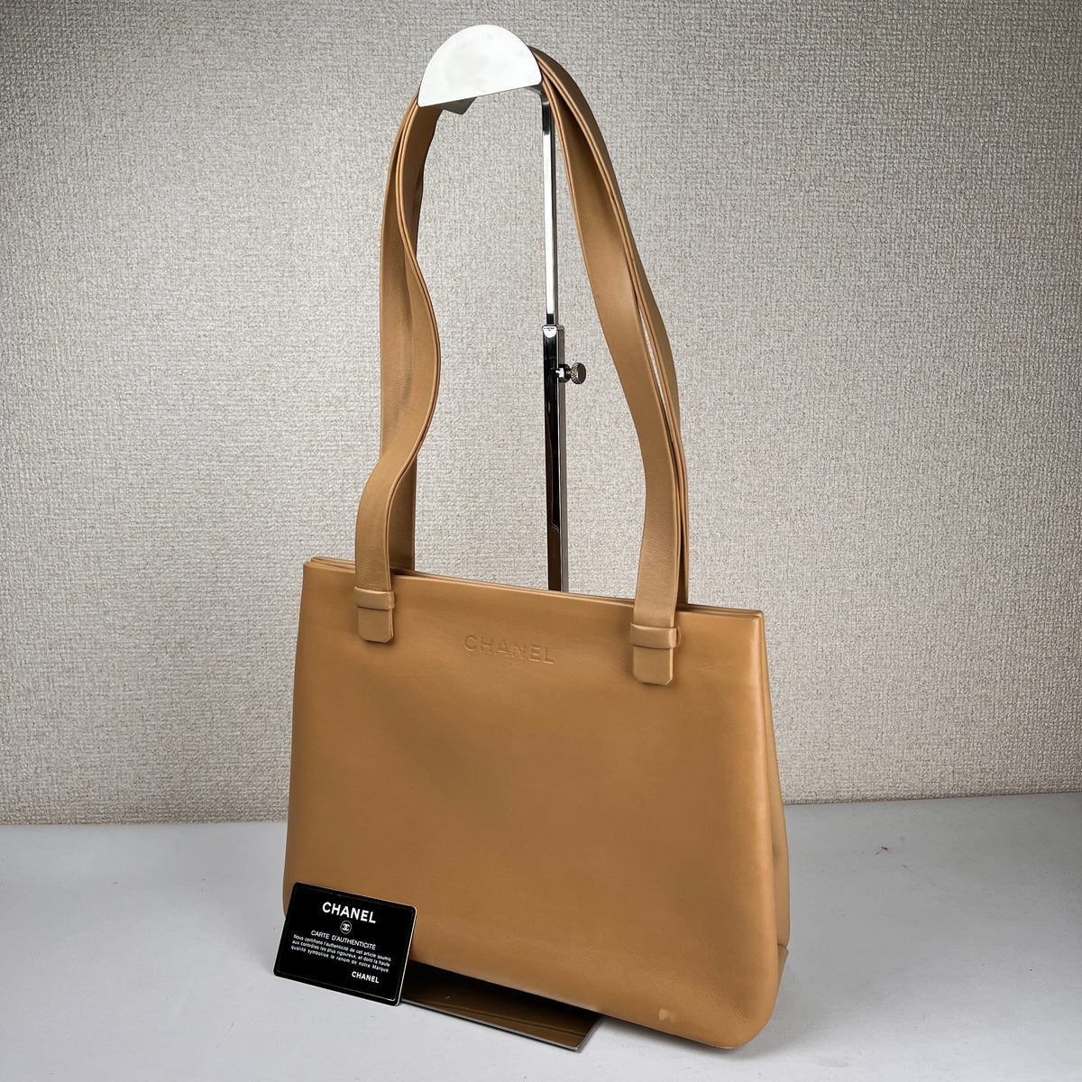 Chanel Beige Tote Bags A-16815