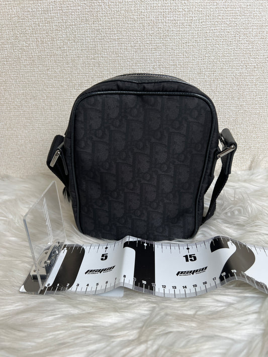 Dior Black Shoulder Bags A-16820