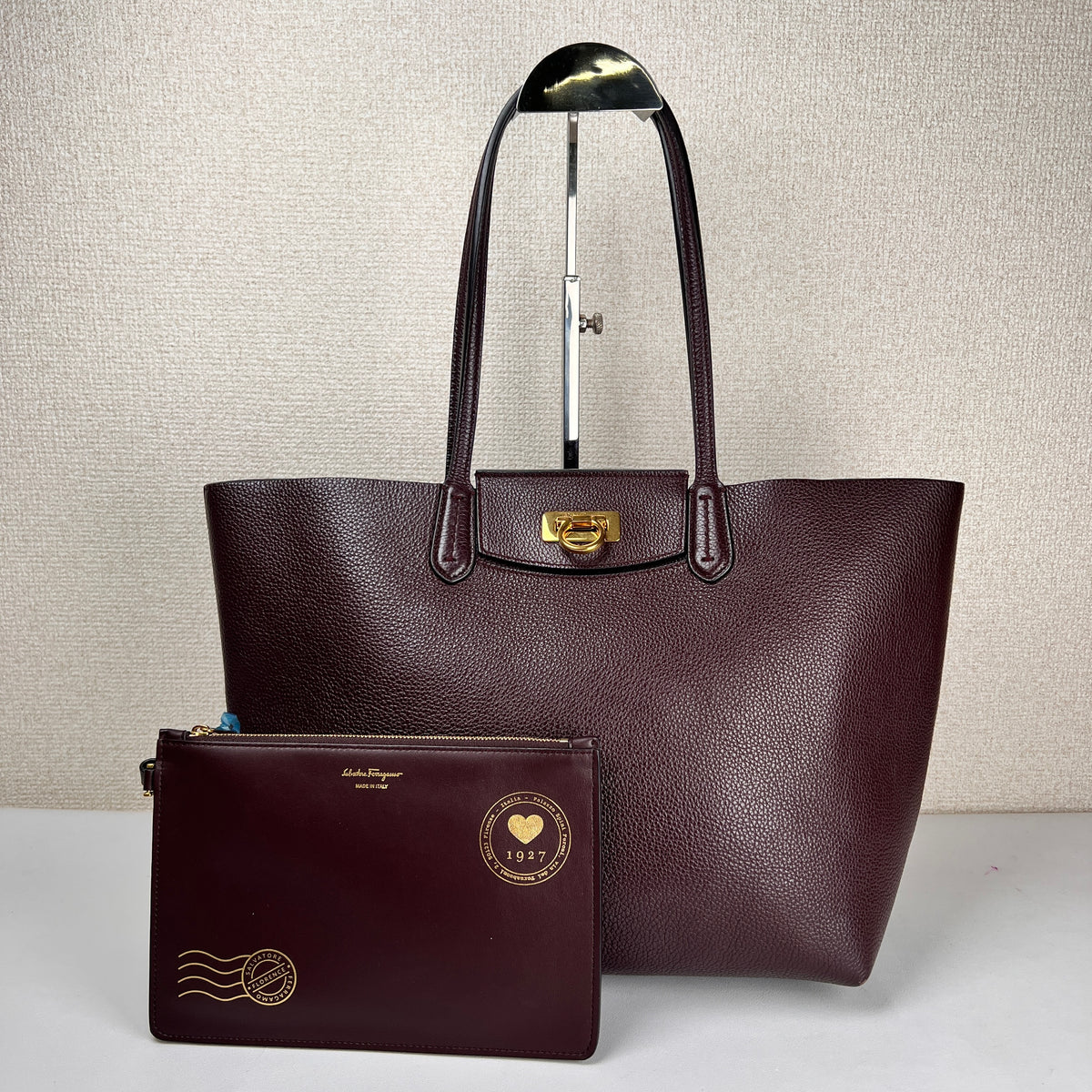 Ferragamo Bordeaux Tote Bags A-16822